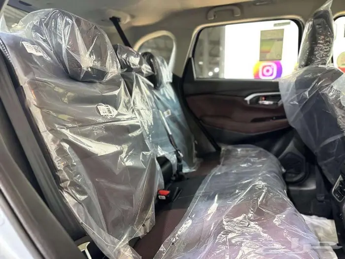 تويوتا اوربان كروزر GLX 2025 7