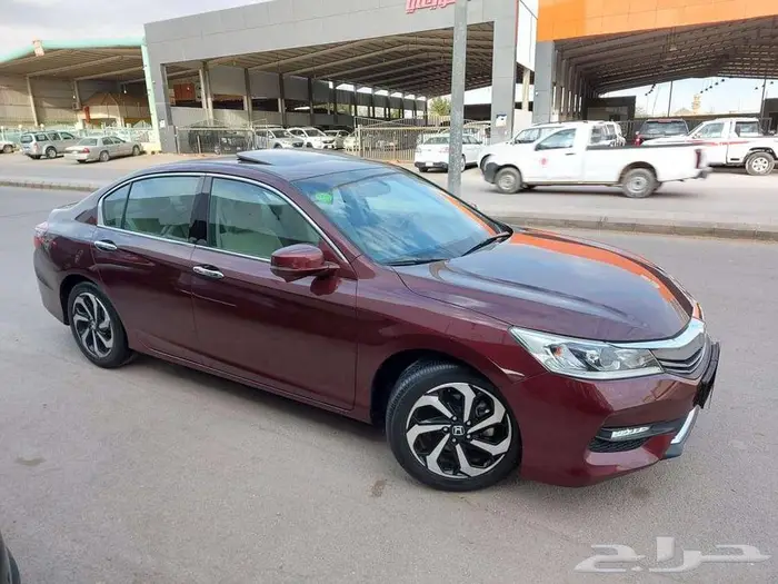 اكورد 2017 فل مخمل مخزن عداد 30 ألف فقط 20