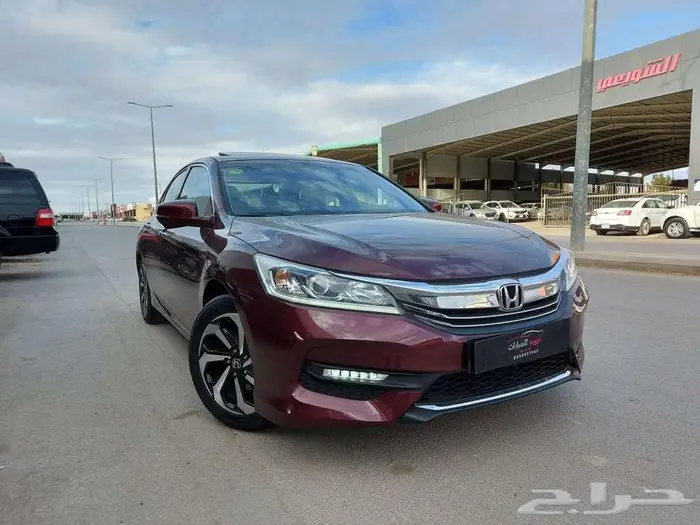 اكورد 2017 فل مخمل مخزن عداد 30 ألف فقط 54