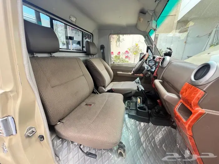 للبيع جيب شاص 2015 نظيف 3