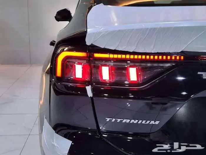 فورد تورس امبيانتي تيتانيوم 2026 2