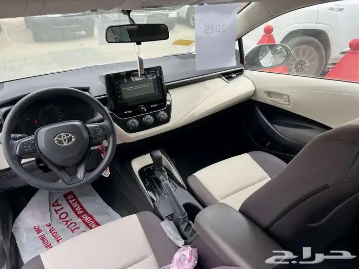 تويوتا كورولا XLI 2.0 طيس بنزين 2025 كاش وتمويل 3