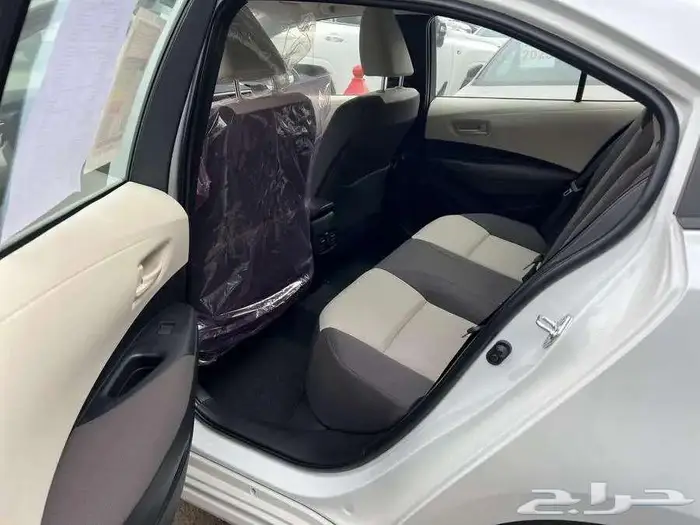 تويوتا كورولا XLI 2.0 طيس بنزين 2025 كاش وتمويل 4