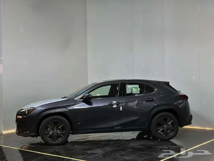 لكزس UX 300 AH 2024 عرض خاص 1