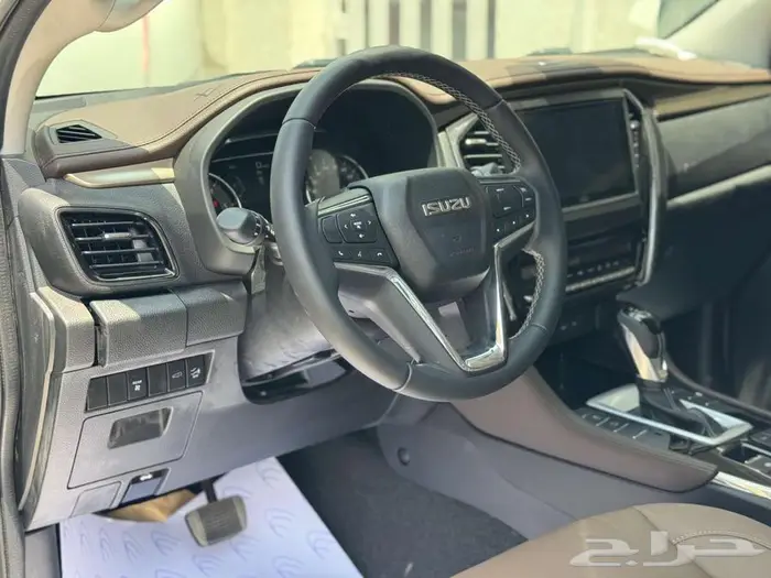 ايسوزو ام يو اكس2024 فل كامل( دبل ) بالنقد والتقسيط 12