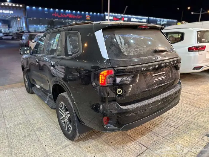 فورد ايفريست XLS استاندر 2025 كاش وتقسيط 6