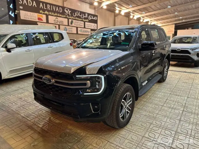 فورد ايفريست XLS استاندر 2025 كاش وتقسيط 0