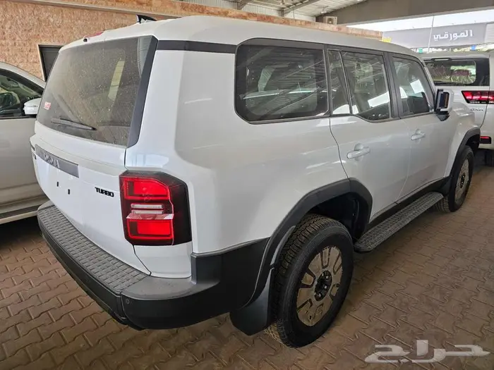 تويوتا برادو txl1 ابيض وذهبي اقل سعر 2