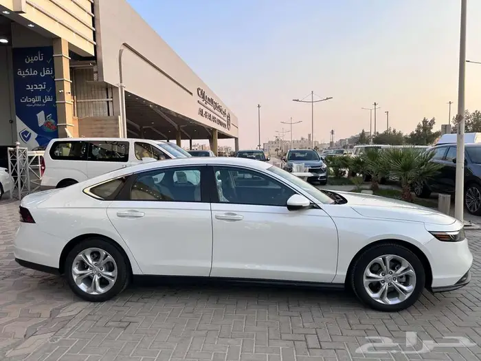 هوندا اكورد 2025 3