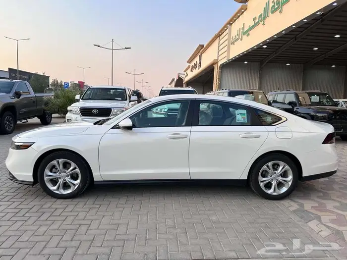 هوندا اكورد 2025 4