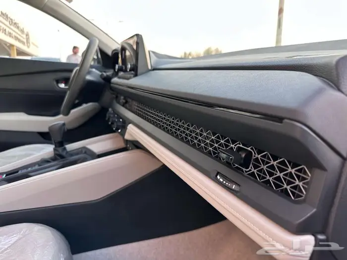 هوندا اكورد 2025 8