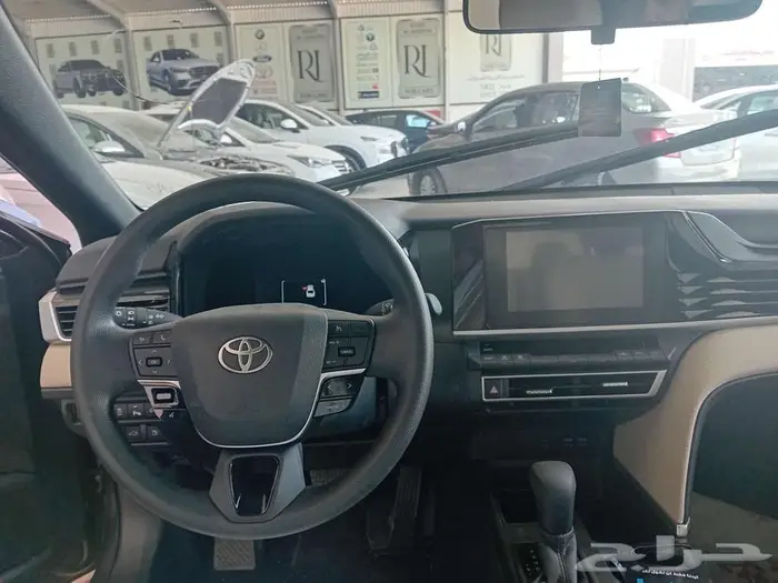 تويوتا كامري E 2025 بنزين عبداللطيف جميل 2