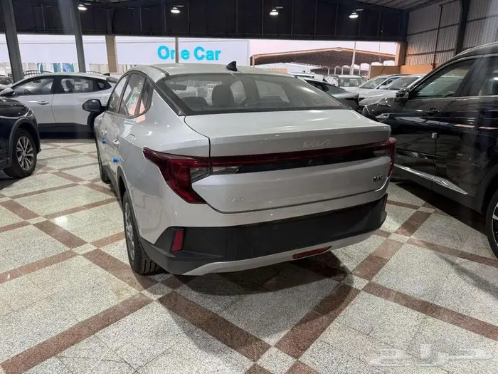 كيا كي 3 ستاندر 2025 - كورنيش 2