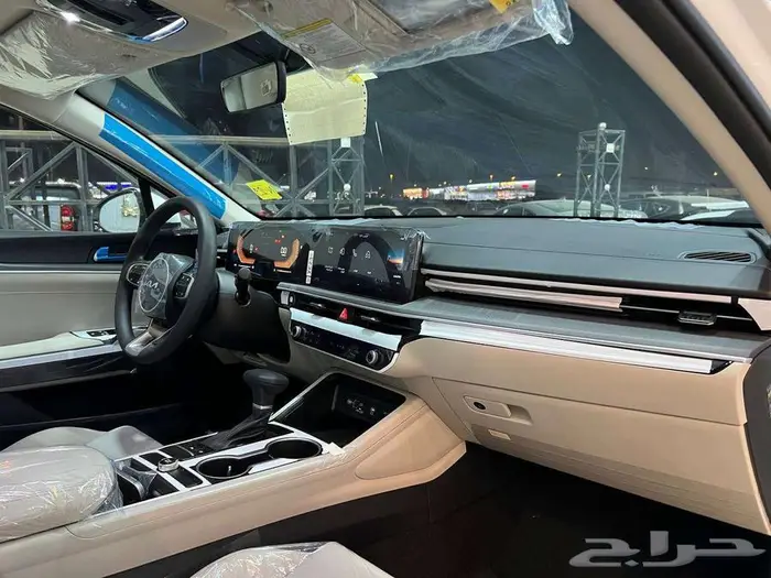 كيا K5 ستاندر مطور بانورما 2025.. 14