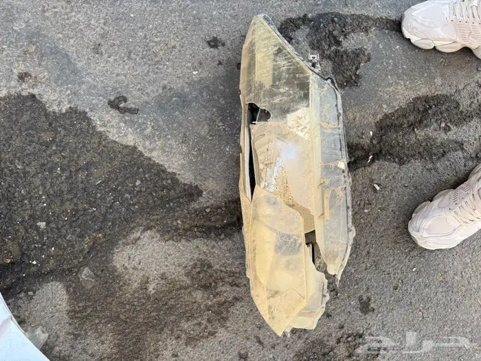 قطع تشليح يارس 2015 شمعات و رفرف 6