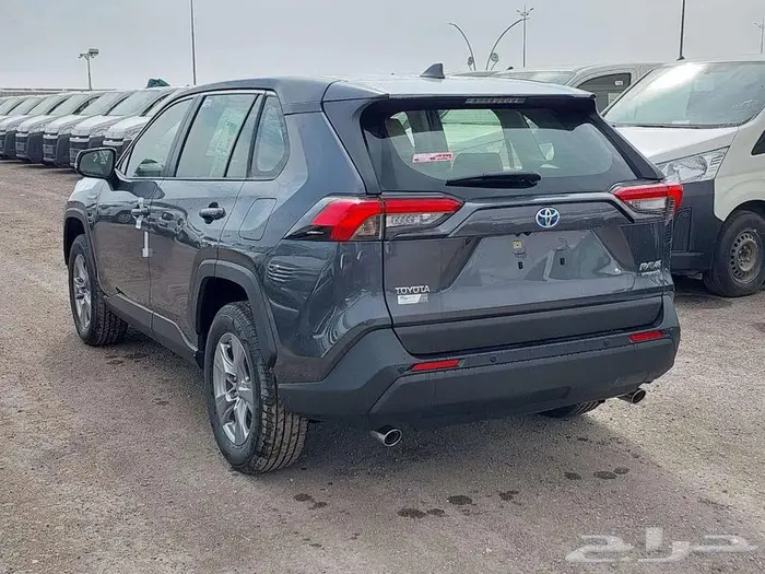 تويوتا راف فور LE دفع رباعى هايبرد موديل 2025 1