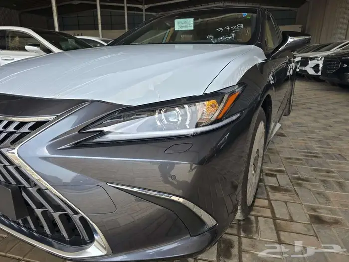 LEXUS. ES 350 2025 CCاستندر 1