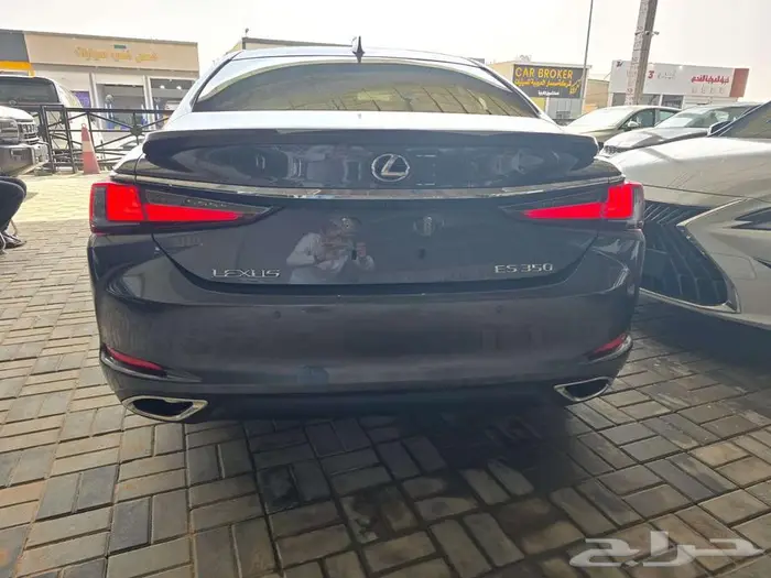 LEXUS. ES 350 2025 CCاستندر 13
