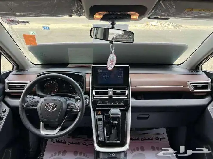 تويوتا انوفا gl 2025 3