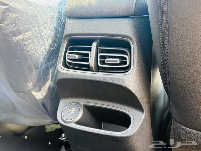 هيونداي كريتا 1.5 لاكجري فل كامل اقوى عرض موديل 2025 9