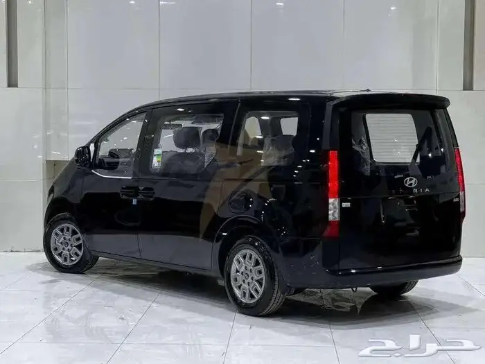 هيونداي ستاريا 2025 ديزل 9 و 11 راكب اقل الاسعار 9