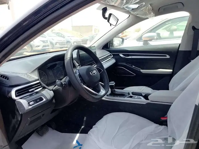 جيلي امجراند استاندر 2025 3