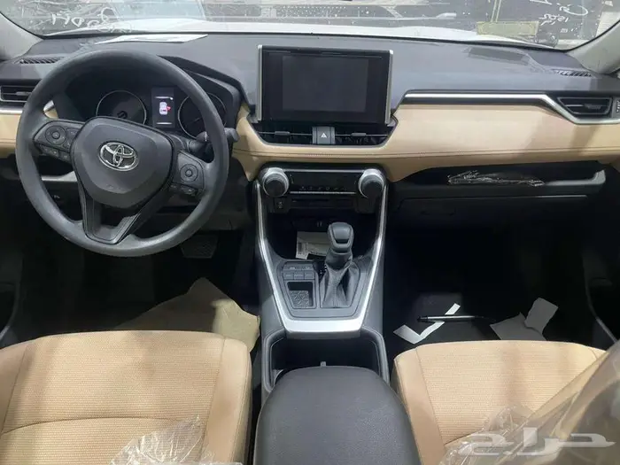 تويوتا راف 4 ستاندر 2025 افضل سعر في السوق 4