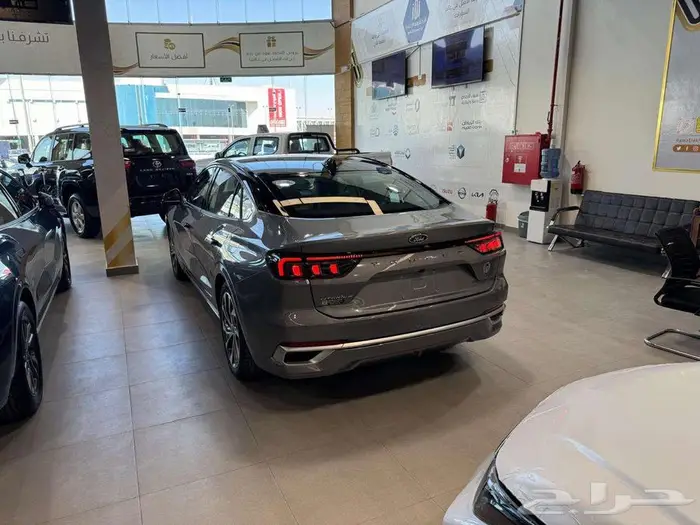 فورد توريس تيتانيوم رصاصي واسود2026 5