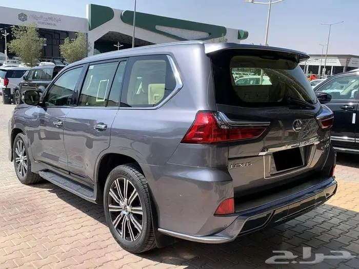 لكزس LX570 سبورت 2019 سعودى 4