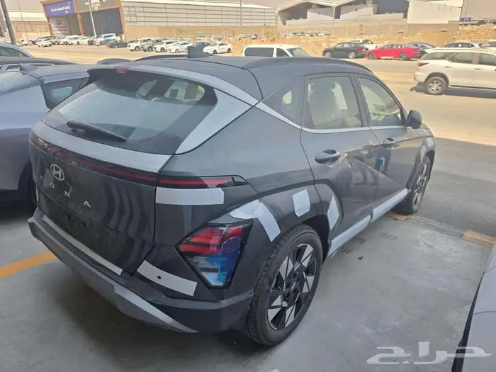 هونداي كونا بريميوم 2.0 فتحه سقف موديل 2025 4