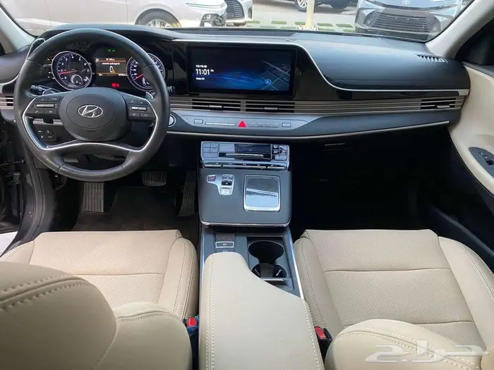 ازيرا 2022 مستورد بنزين شاشه كاميرا بصمه 4 سلندر 2.5 6