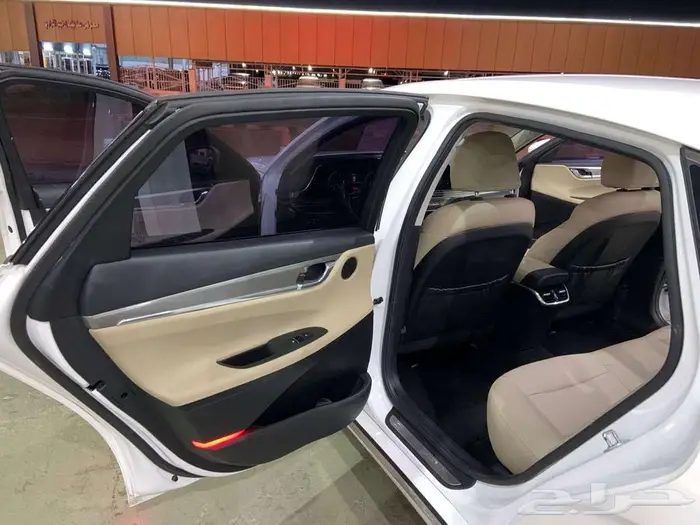 هونداي ازيرا 2020 بصمه شاشه قيادة ذاتيه مستورد 15