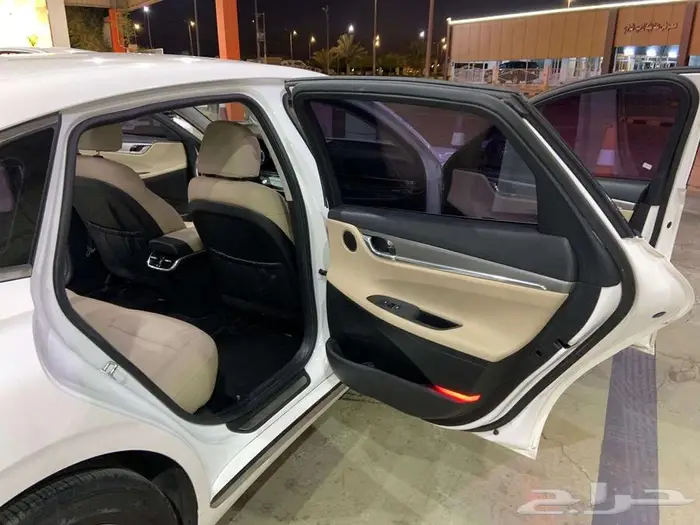 هونداي ازيرا 2020 بصمه شاشه قيادة ذاتيه مستورد 12