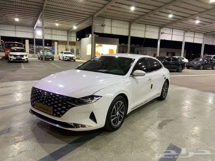 هونداي ازيرا 2020 بصمه شاشه قيادة ذاتيه مستورد 1