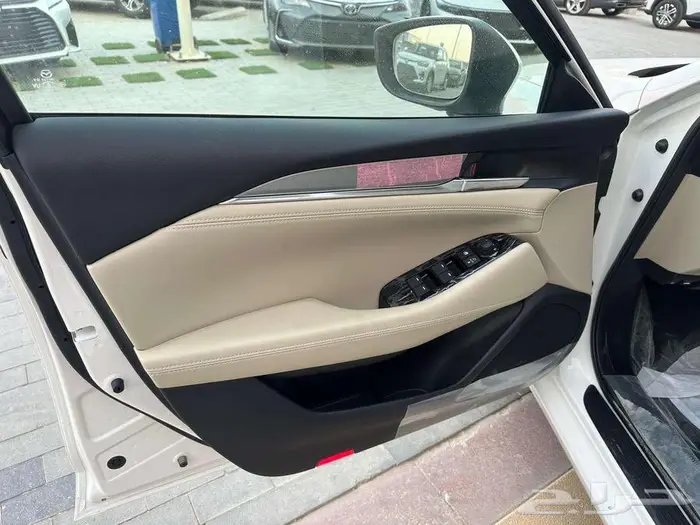 مازدا 6 2025 خليجي (اصفار) ستاندر 4 سلندر 2000cc 12