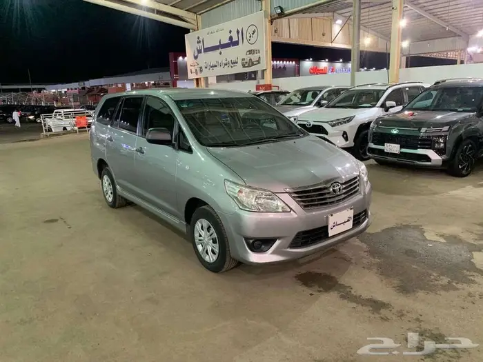 تويوتا انوفا موديل 2015 0