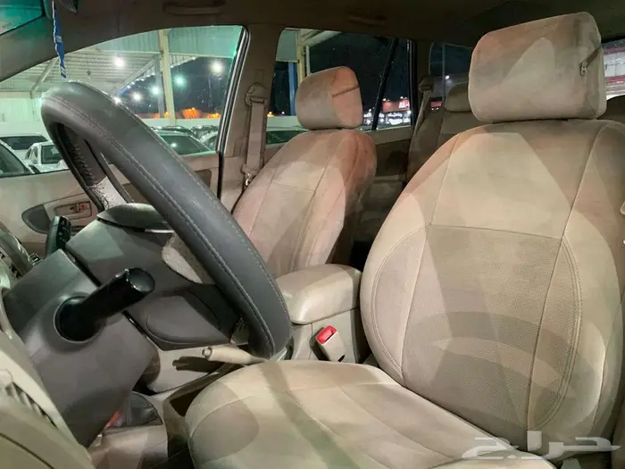 تويوتا انوفا موديل 2015 14