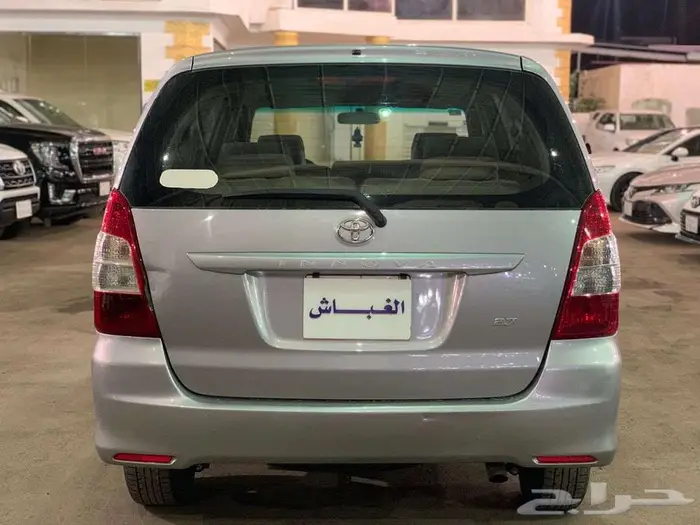 تويوتا انوفا موديل 2015 5