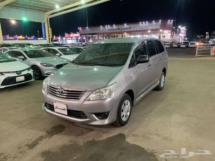 تويوتا انوفا موديل 2015 2