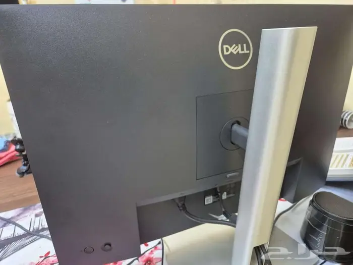 كمبيوتر مكتبي مع شاشة وكيبورد نوع ديل ماوس مايكروسوفت 7