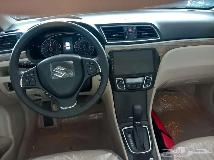 سوزوكي سياز 2025 فل كامل 4