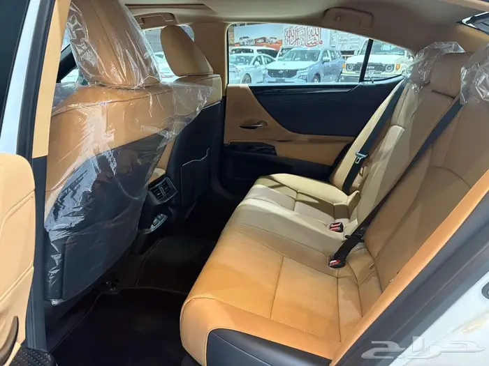 لكزس ES350 ستاندر الساير 2025 باقل الاسعار 4