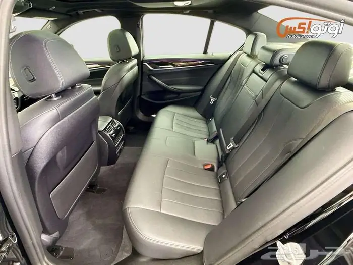 2021 بي إم دبليو 530i سيدان 11