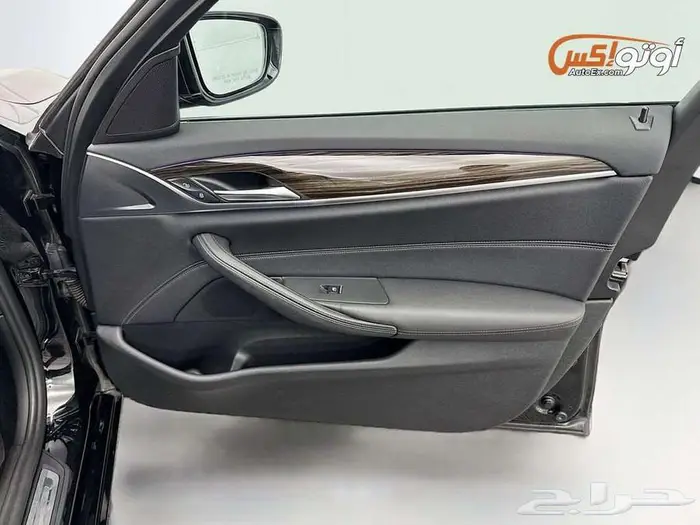 2021 بي إم دبليو 530i سيدان 13