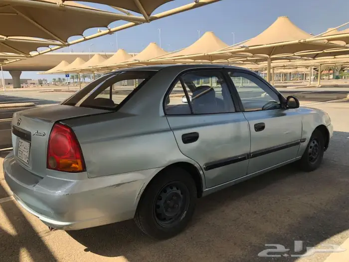 للبيع هونداي اكسنت بحاله طيبه 1