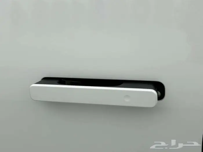 انفينتي QX80 اوتو جراف 2025 قيادة تجمع بين القوة والفخامة 4