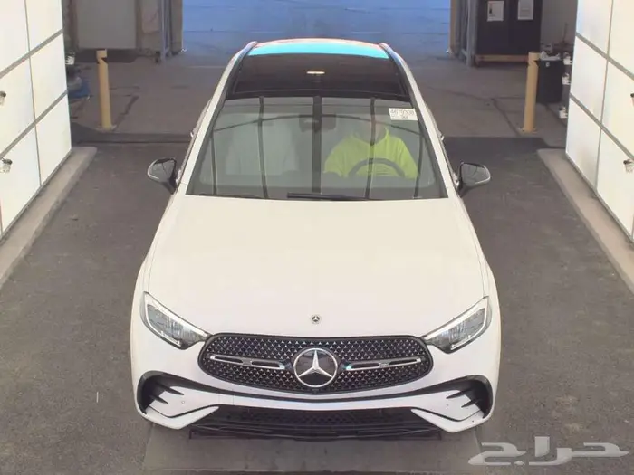 Mercedes GLC 300 - 2025 - 17.600KM 2