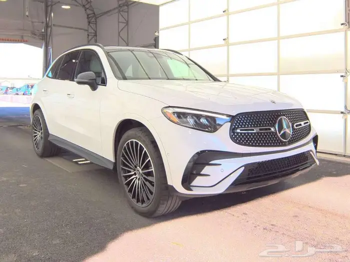 Mercedes GLC 300 - 2025 - 17.600KM 1