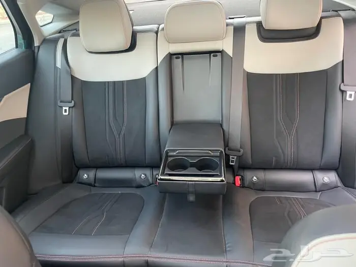 فورد تورس تيتانيوم 1