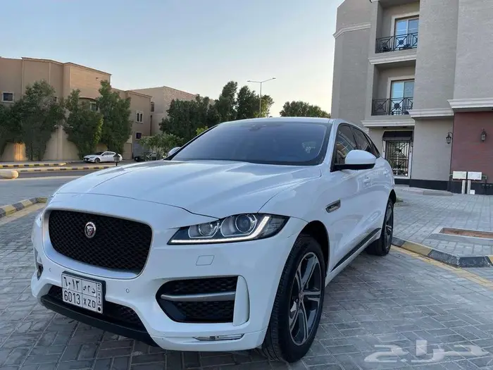 جاكوار F PACE 2020 فل كامل 2